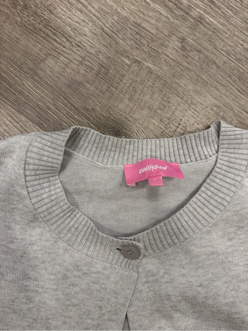 Edikted Sweater - Picture 2 of 3